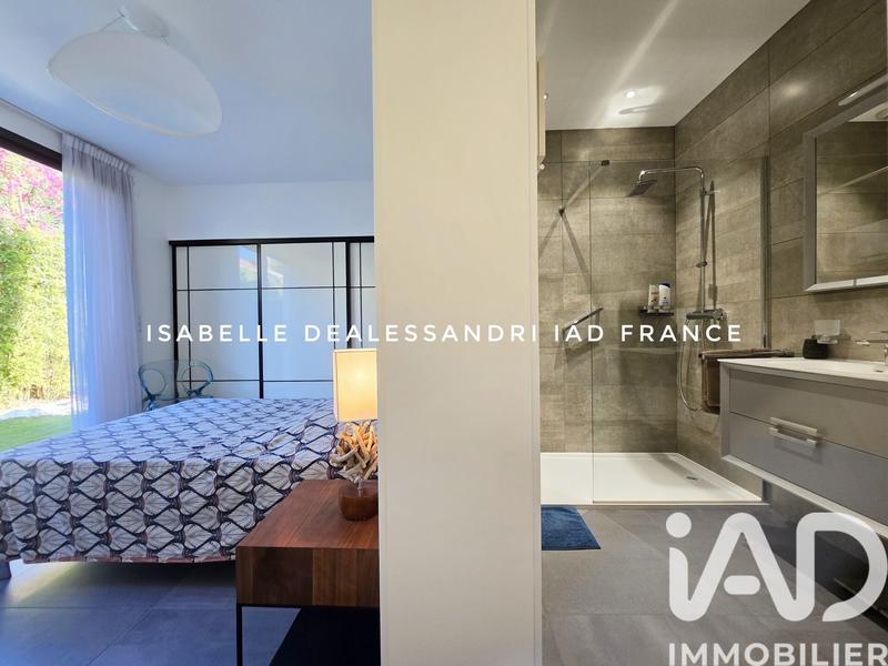 Maison - 162 m² - 5 pièces