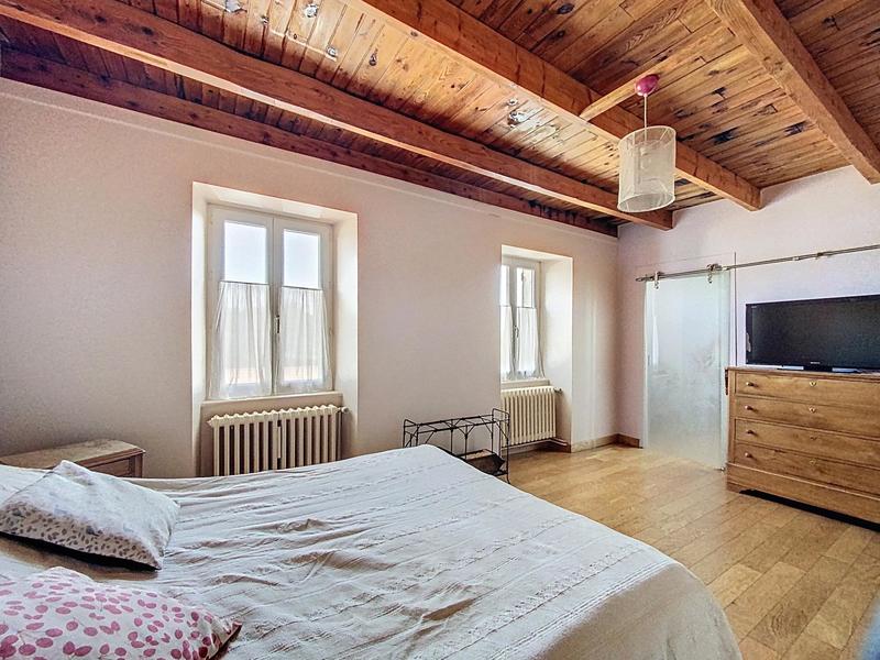 Maison - 160 m² - 9 pièces