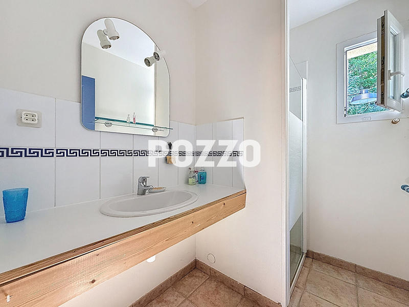 Maison - 93 m² - 6 pièces