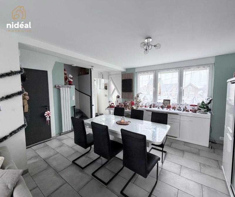 Maison - 80 m² - 4 pièces