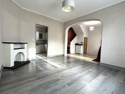 Maison - 98 m² - 4 pièces