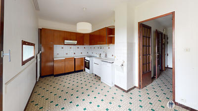 Appartement - 93 m² - 5 pièces