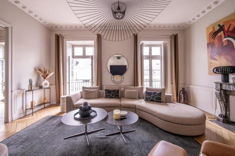 Appartement - 250 m² - 9 pièces