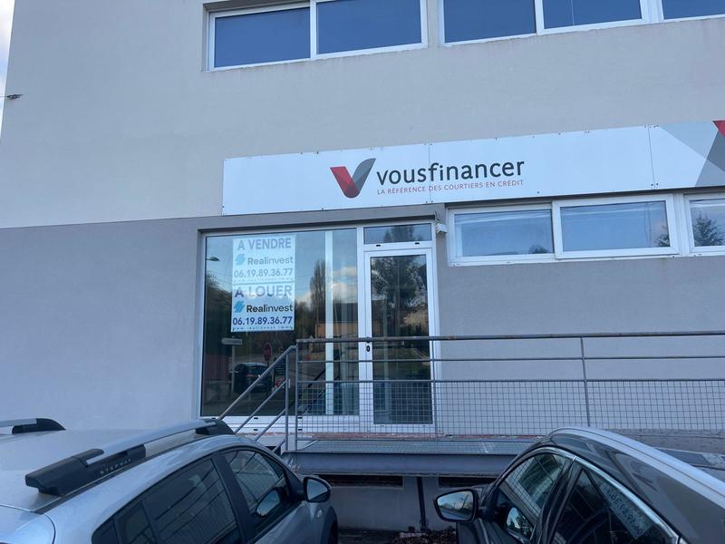 Local commercial - 105 m²