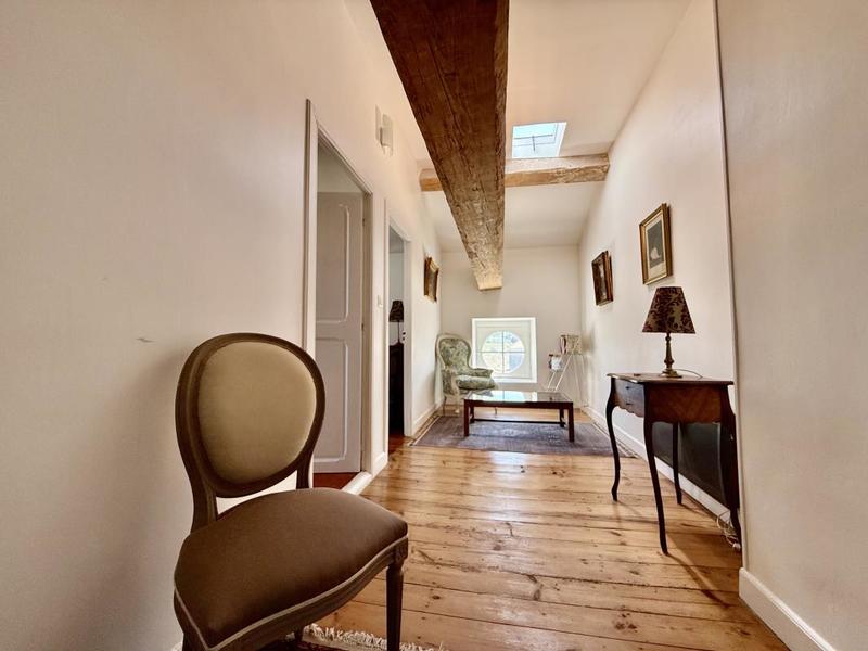 Maison bourgeoise - 258 m² - 10 pièces