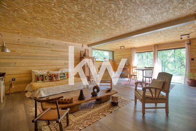 Maison - 260 m² - 8 pièces