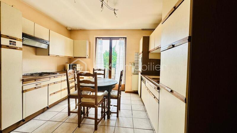 Maison - 190 m² - 8 pièces