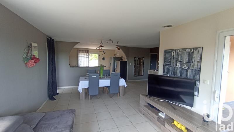 Maison - 225 m² - 9 pièces