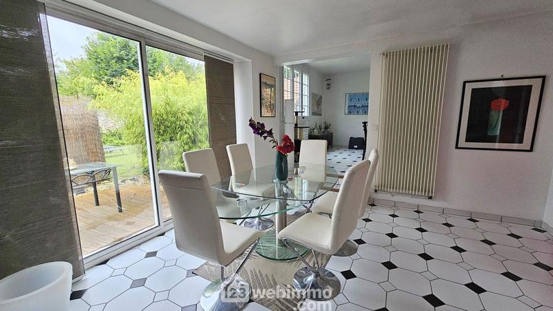Maison - 105 m² - 5 pièces