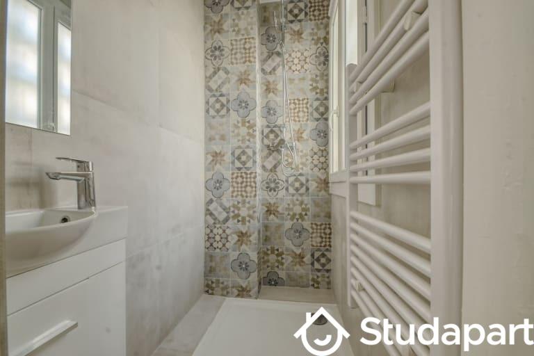 Chambre - 10 m² - 1 pièce