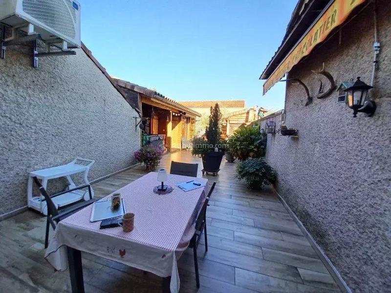 Maison - 182 m² - 7 pièces