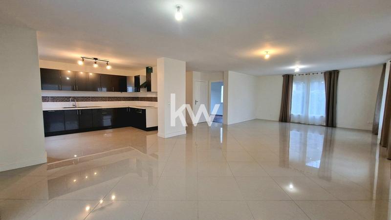 Maison - 331 m² - 7 pièces