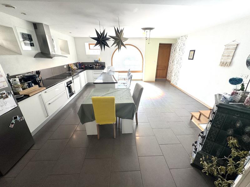 Maison - 144 m² - 6 pièces