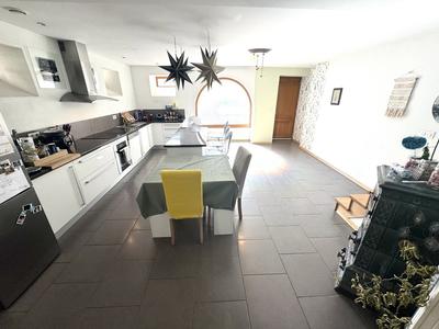 Maison - 144 m² - 6 pièces
