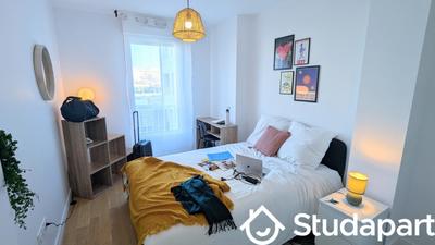 Chambre - 11 m² - 1 pièce