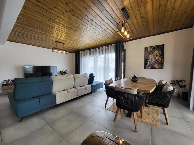 Villa - 195 m² - 5 pièces