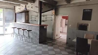 Maison - 250 m² - 11 pièces