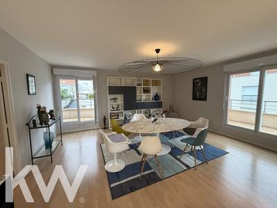 Appartement - 121 m² - 4 pièces