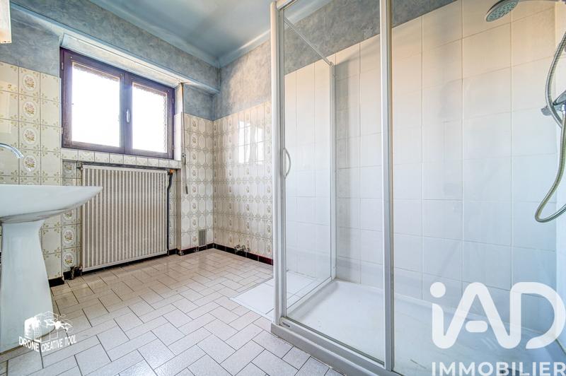 Maison - 93 m² - 5 pièces