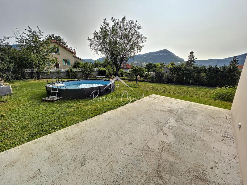 Maison - 140 m² - 5 pièces