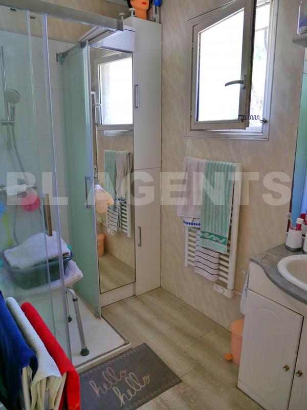 Maison - 137 m² - 8 pièces