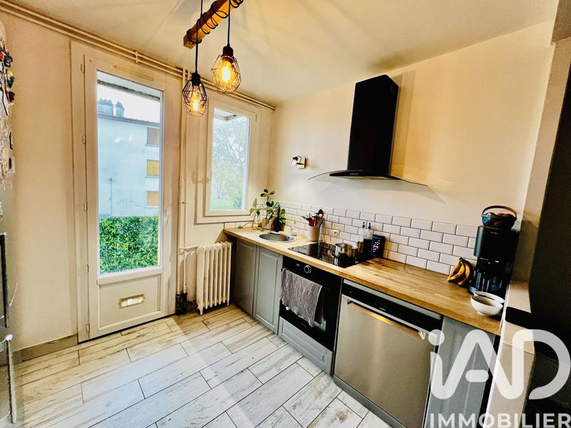 Appartement - 86 m² - 4 pièces