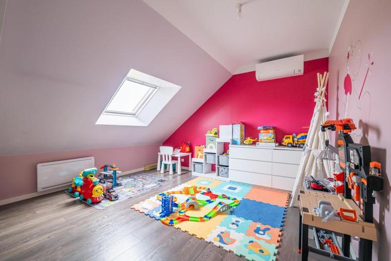 Maison traditionnelle - 156 m² - 6 pièces