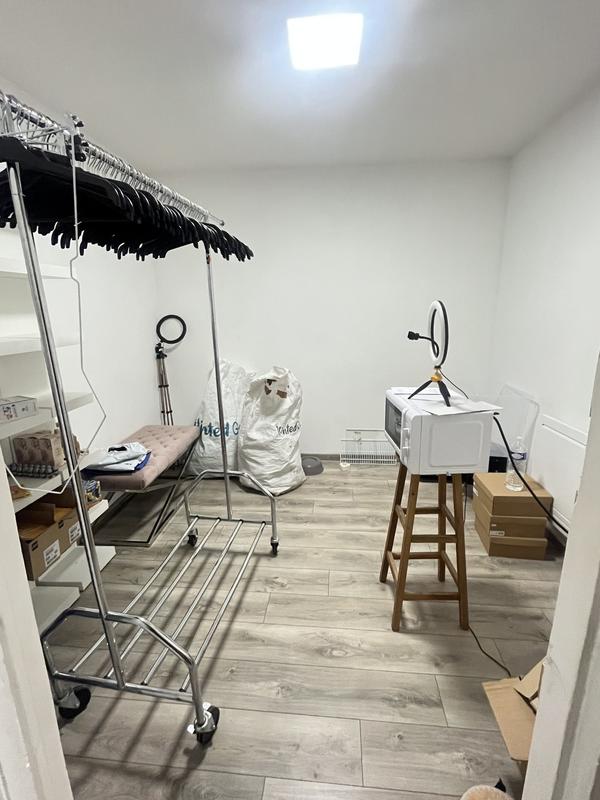 Fonds de commerce - Magasins - 109 m²