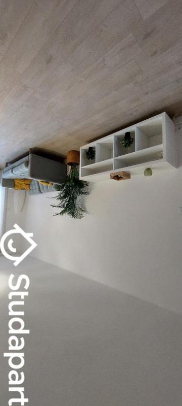 Chambre - 9 m² - 1 pièce