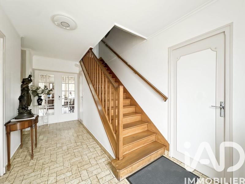 Maison - 190 m² - 8 pièces