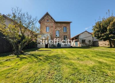 Maison - 120 m² - 6 pièces