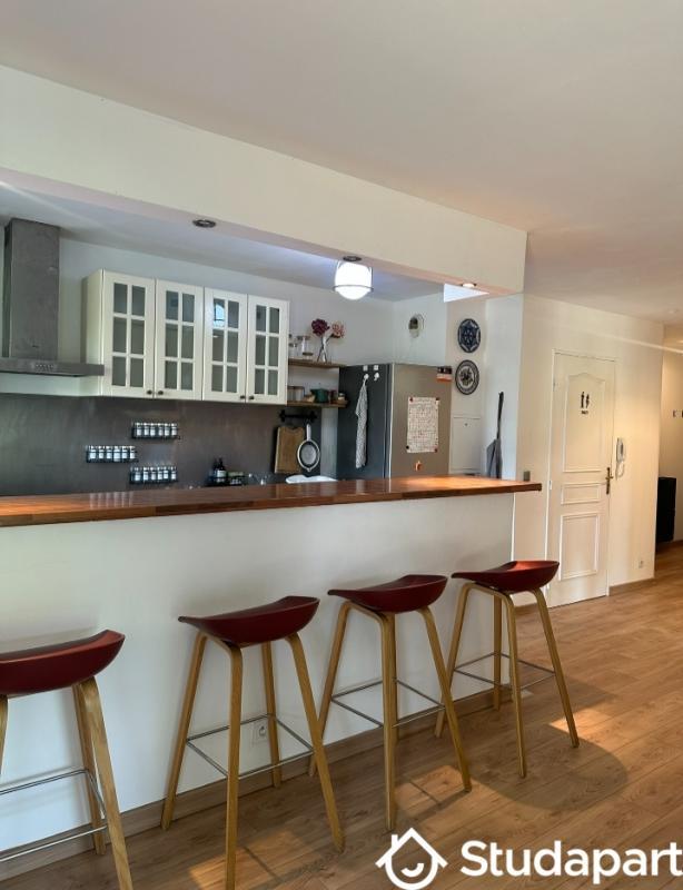 Chambre - 11 m² - 1 pièce