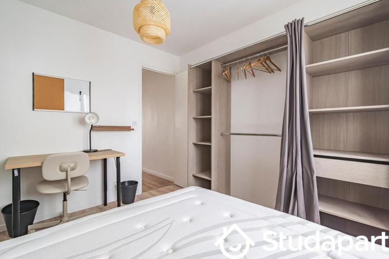 Chambre - 11 m² - 1 pièce