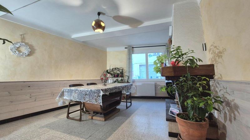 Maison - 212 m² - 8 pièces