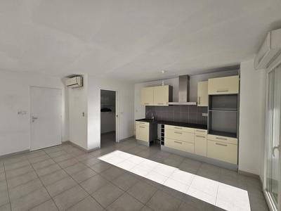 Appartement - 92 m² - 4 pièces