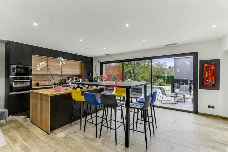 Maison - 133 m² - 5 pièces