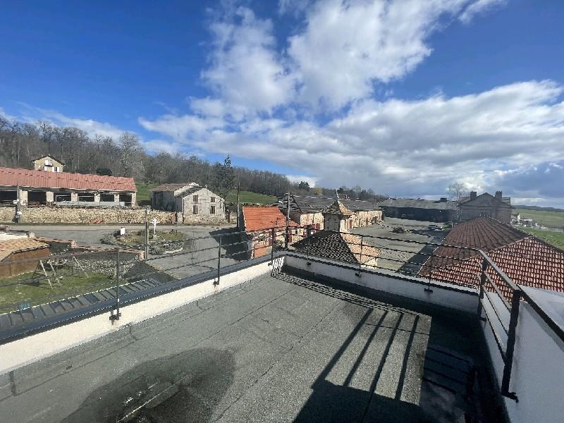 Châlet - 260 m² - 10 pièces