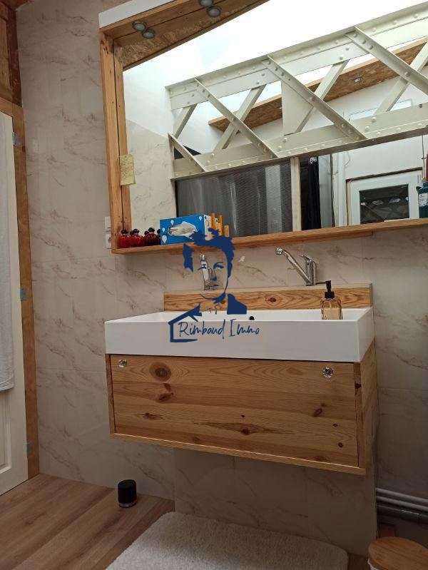 Maison - 326 m² - 4 pièces