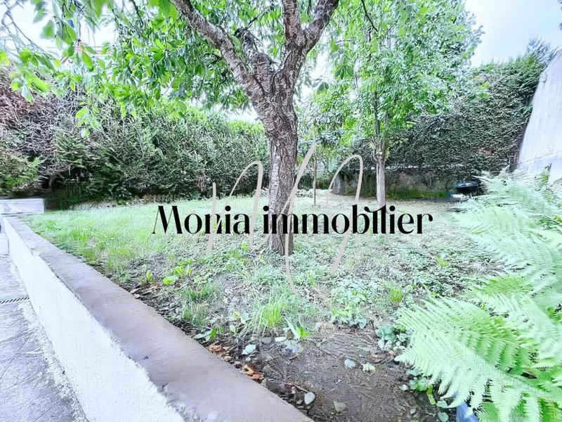 Pavillon - 170 m² - 7 pièces