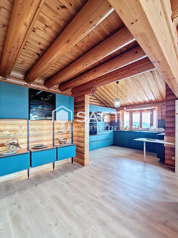 Châlet - 288 m² - 7 pièces