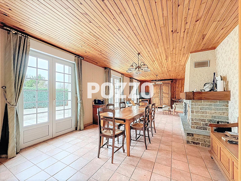 Maison - 99 m² - 5 pièces