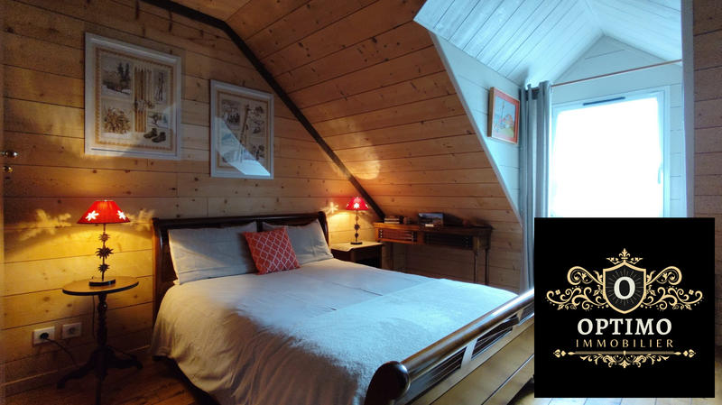 Villa - 168 m² - 9 pièces