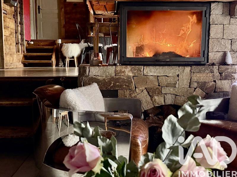 Châlet - 218 m² - 7 pièces