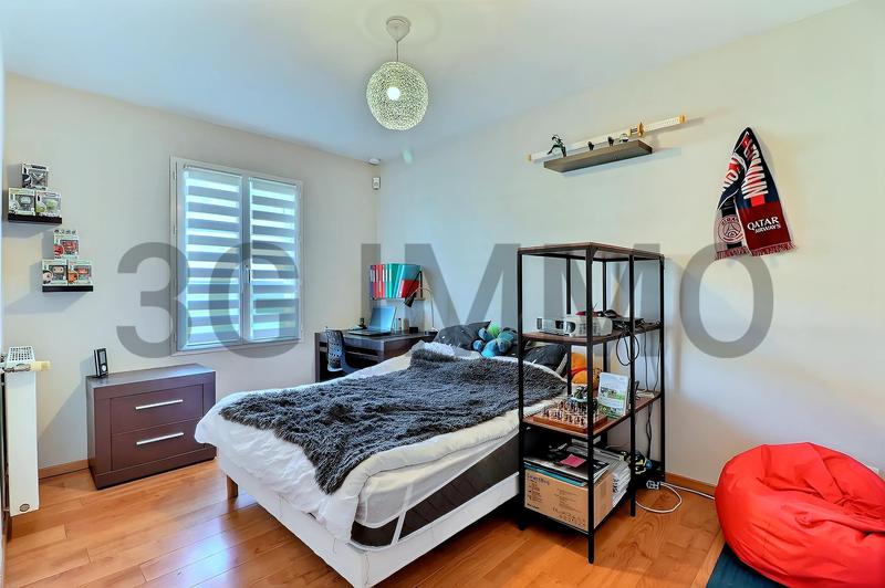 Maison jumelée - 129 m² - 7 pièces