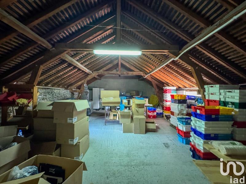 Local commercial - 700 m² - 1 pièce