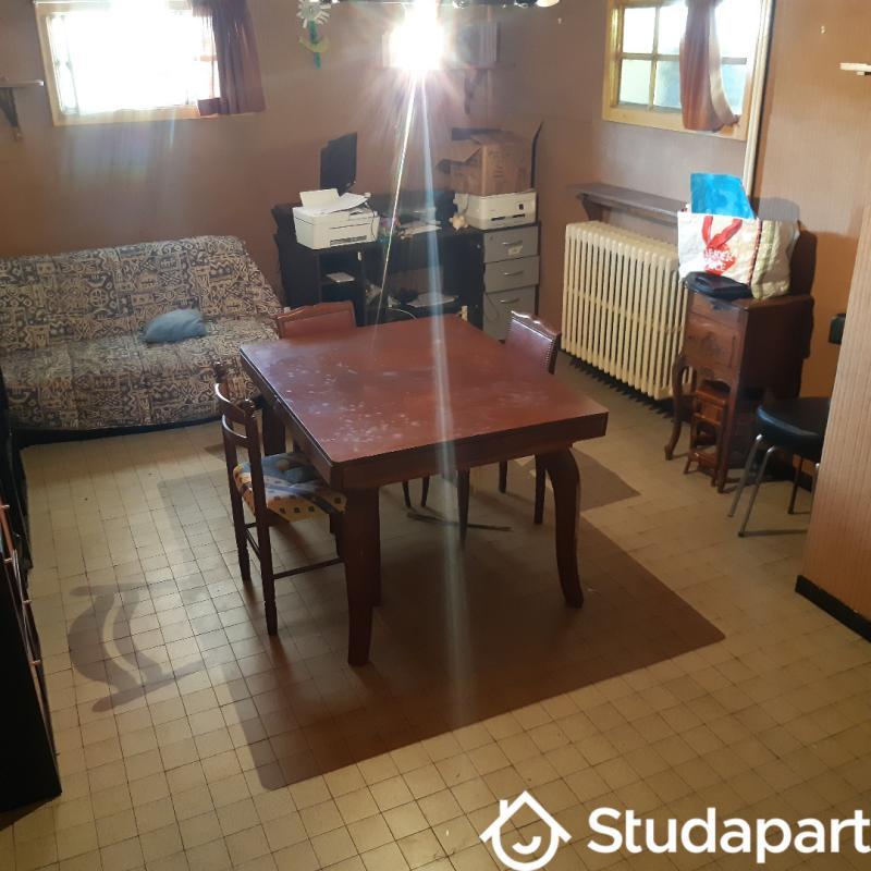 Chambre - 55 m² - 1 pièce