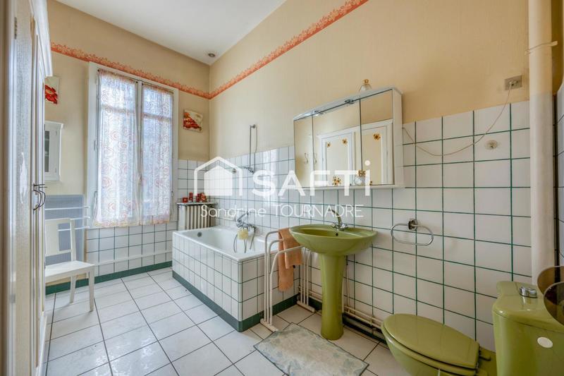 Maison - 92 m² - 5 pièces