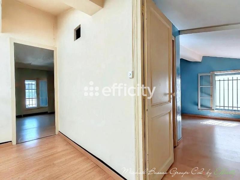 Immeuble - 120 m² - 7 pièces