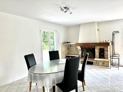 Maison - 120 m² - 4 pièces