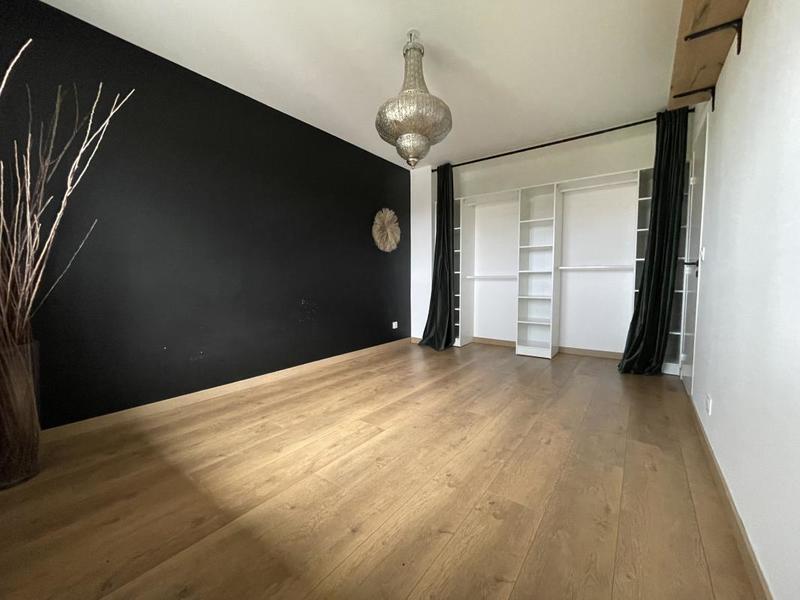 Appartement - 83 m² - 4 pièces